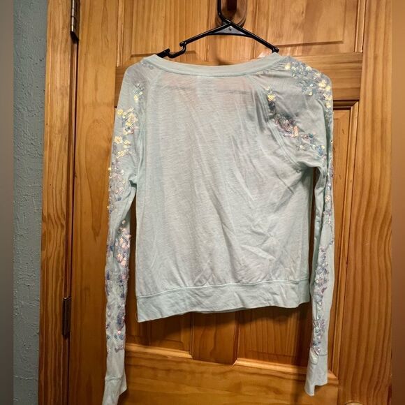 PINK crop seafoam colored size M sequin embellished top - Picture 4 of 5